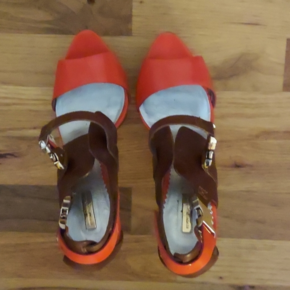 Report Signature peach and tan platform heel - Picture 3 of 11